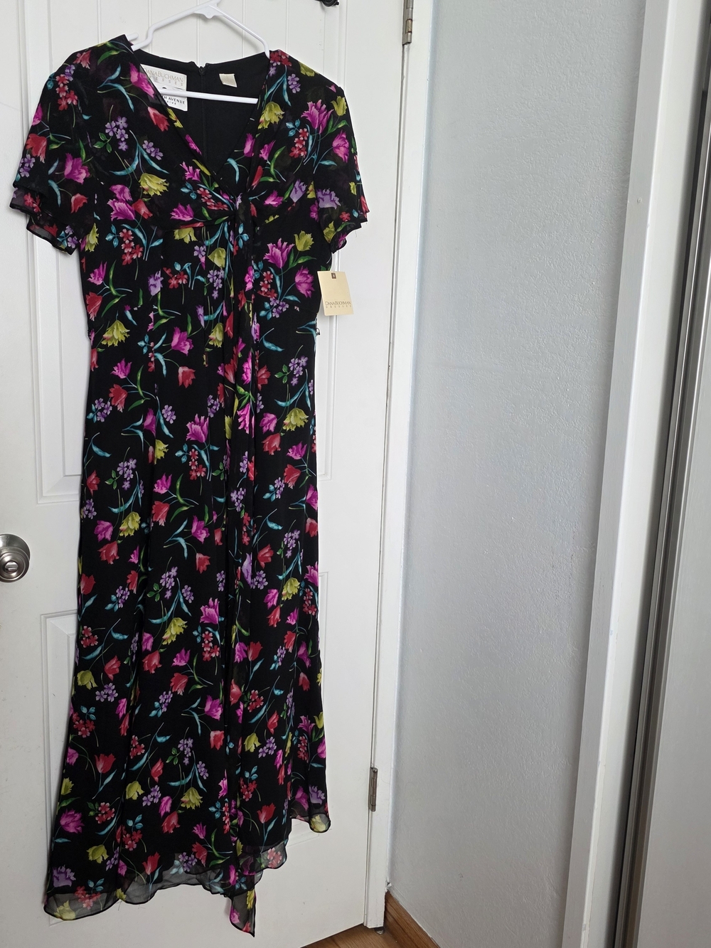 Vintage Dana Buchman 100% Silk/soie Black Floral Tie-Front Maxi Dress